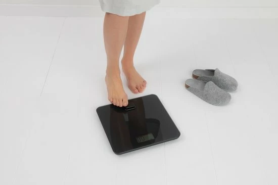 Brabantia ReNew Personenweegschaal Digitaal - Geen Batterij Nodig - Dark Grey - Afbeelding 9