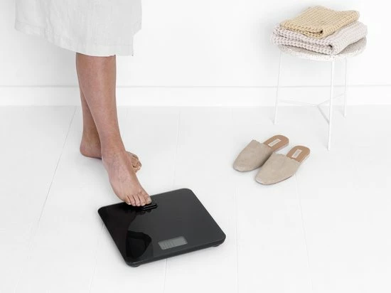 Brabantia ReNew Personenweegschaal Digitaal - Geen Batterij Nodig - Dark Grey - Afbeelding 7