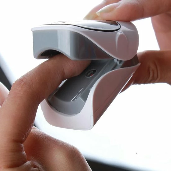 OPTIBLE Saturatiemeter Vinger ? Hartslagmeter - Zuurstofmeter- Pulse Oximeter - Digitale Saturatiemeter - Zuurstofmeter Vinger- Grijs, Inclusief Beschermhoes - Zwart Of Rood. 5 OPTIBLE Saturatiemeter Vinger ? Hartslagmeter - Zuurstofmeter- Pulse Oximeter - Digitale Saturatiemeter - Zuurstofmeter Vinger- Grijs, Inclusief Beschermhoes - Zwart Of Rood. - Afbeelding 3